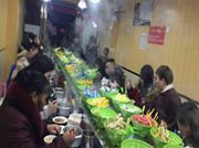 What should be paid attention to when installing rotary small hot pot equipment?