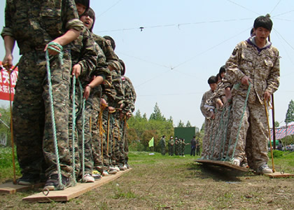 Workplace managers should be vigilant about the details of the division of labor with their subordinates