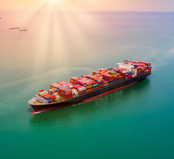 物流貨運公司跨越物流與企業員工雙向奔赴