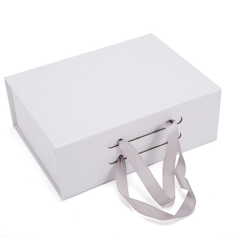 Eco-Friendly Paper Gift Box with Handle – Customizable Luxury Packaging