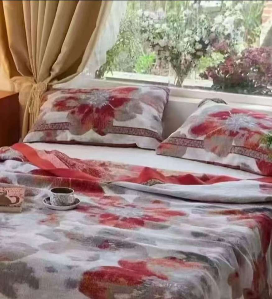 Eco-Friendly Luxury Woven Knit Blanket – Soft, Thick & Comfortable