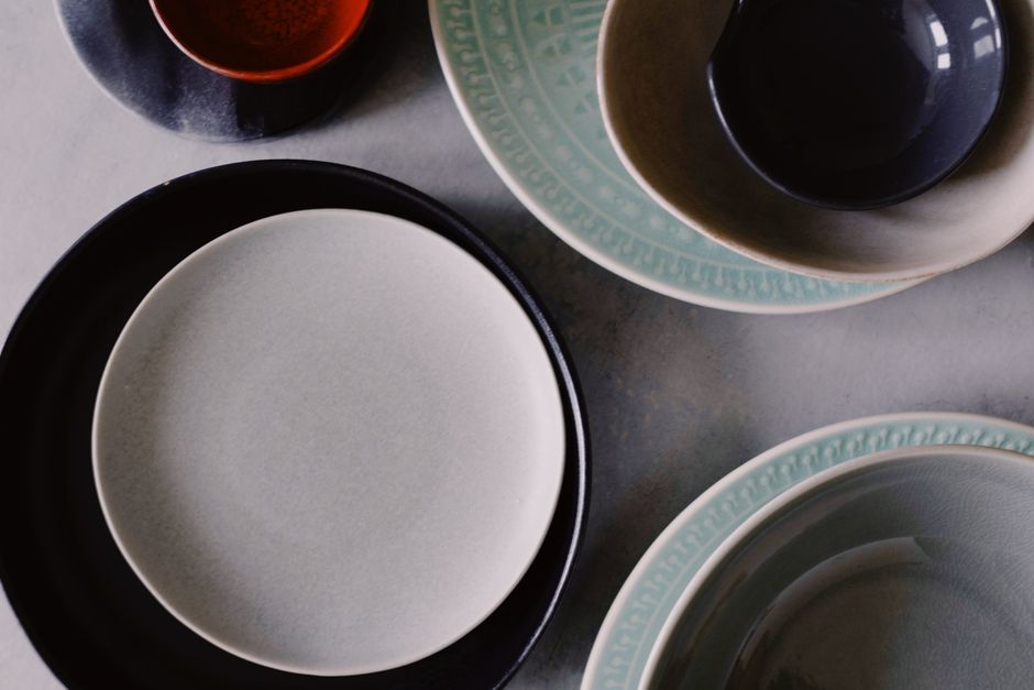 Why Supplier News Alerts Matter for B2B Home Decor Buyers