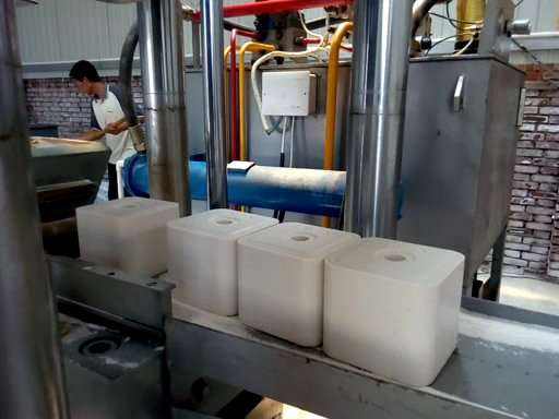 Y32-800T Hydraulic Press for Animal Salt Licking Blocks