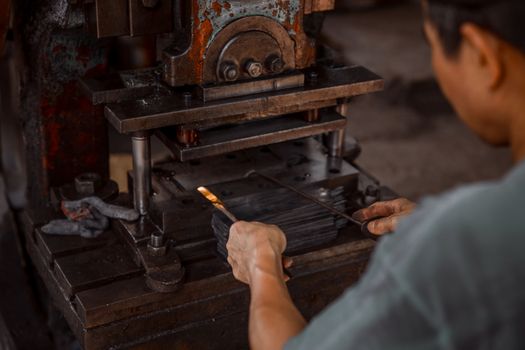 Payment Terms for Hydraulic Press Imports: Best Practices