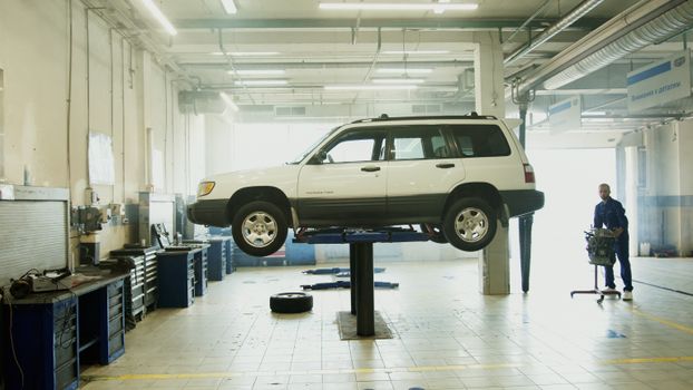 7 Best Hydraulic Presses for Automotive Repair Shops