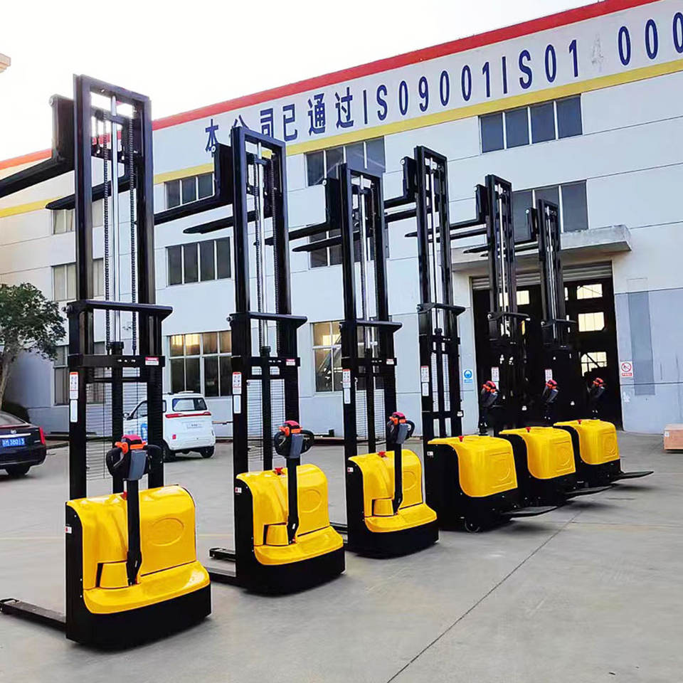 Electric Walkie Stacker 1.5 Ton 3M Lift 3300LB Capacity Forklift