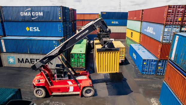 Export Regulations for New Energy Logistics Forklifts: A Guide