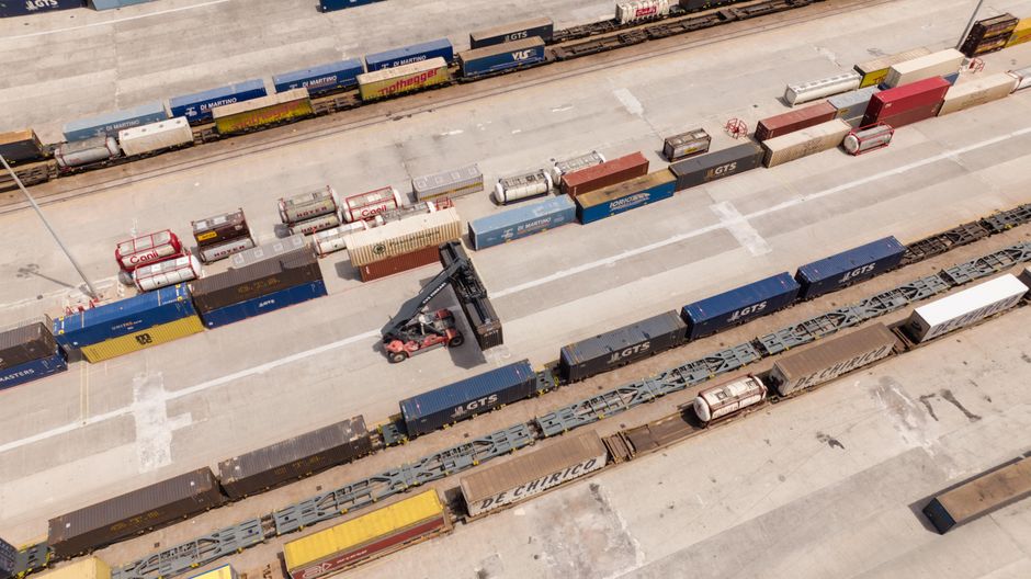 Introduction to Export Regulations for New Energy Logistics Forklifts
