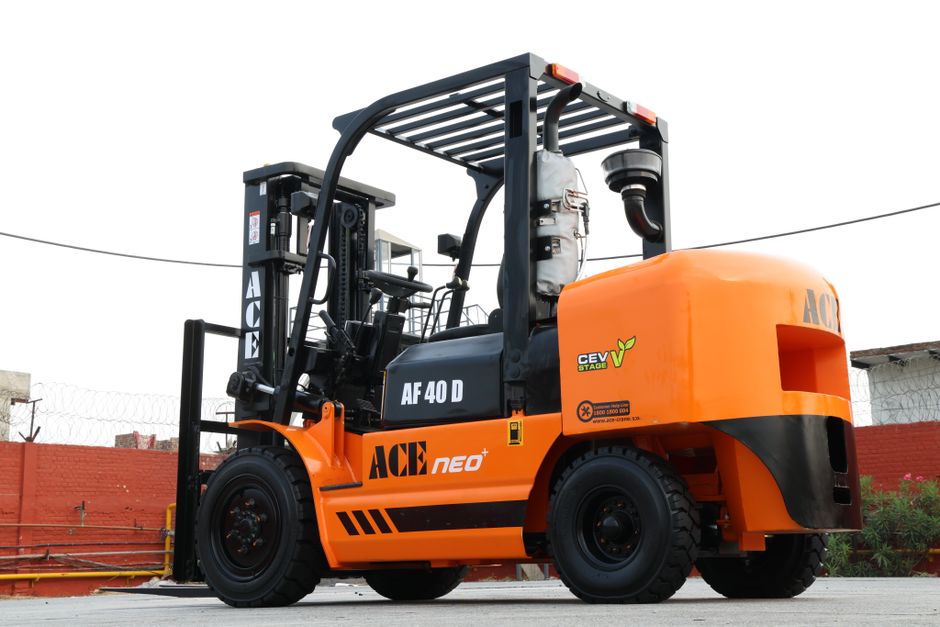 Renting New Energy Forklifts: Pros and Cons
