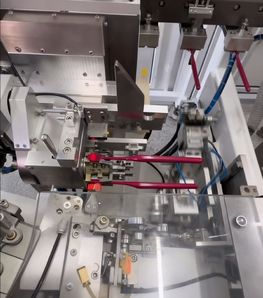 All-in-One Toothbrush Making Machine: Auto Tufting, Trimming & Polishing