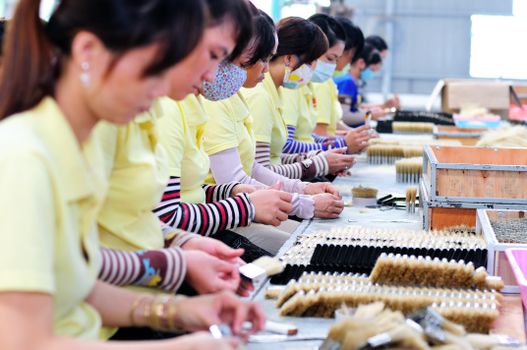 How to Export Brush Manufacturing Equipment Successfully