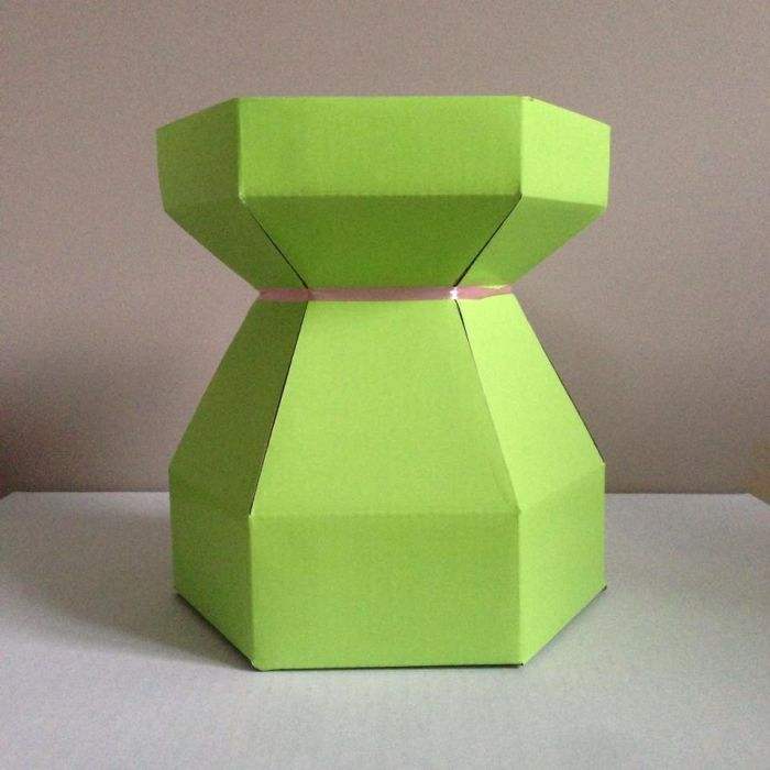 Flat-Packed Cupcake Bouquet Box with Clear Insert for 7 Cupcakes