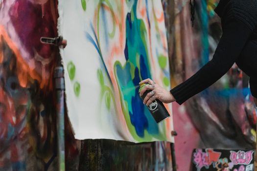 Spray Painting Canvas for Interior Design: Inspiration Guide