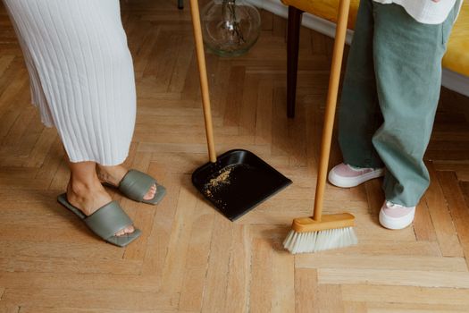 How to Clean Hotel Slippers: Complete Guide