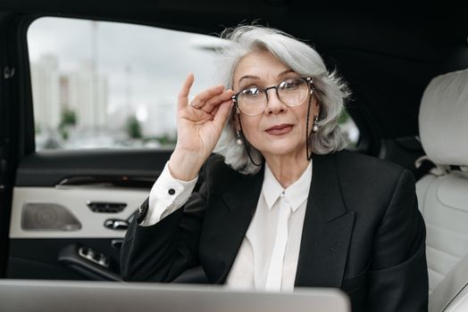 Eyeglass Accessories Leadership Changes: New CEOs & Executives