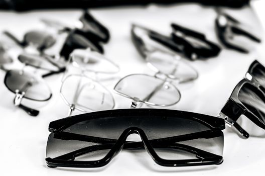 Best Eyeglass Accessories Brands: Latest News & Updates
