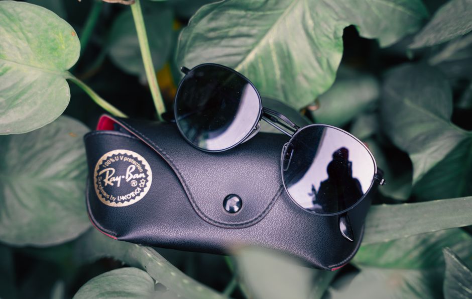 1. Ray-Ban: Timeless Style Meets Smart Accessories