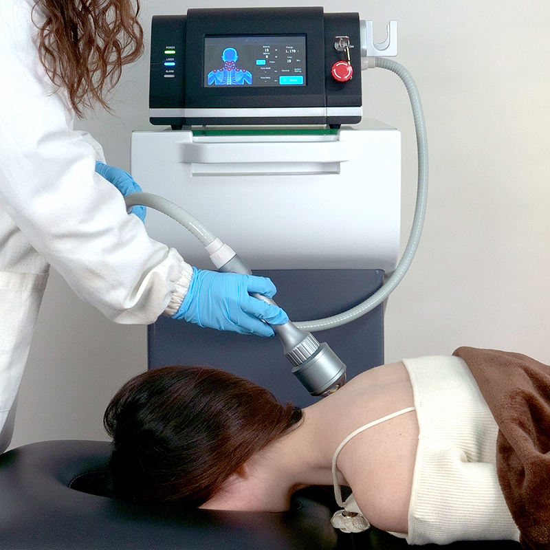 Professional Class IV Laser Therapy Machine 810nm 980nm for Pain Relief 10W-30W