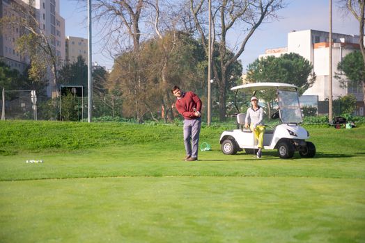Como Usar Carros de Golfe em Eventos Corporativos | Guia Completo