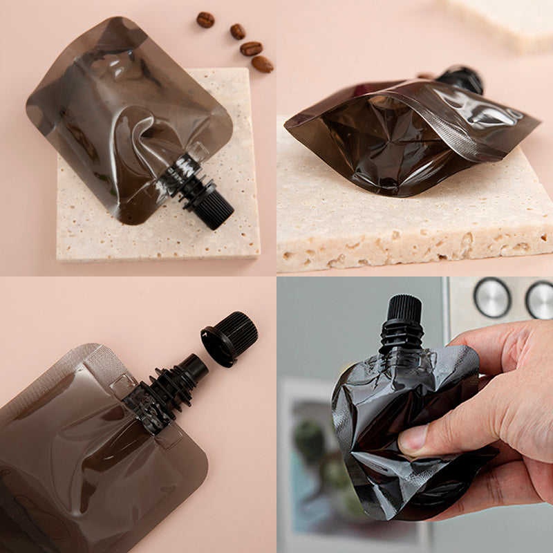 Mini Spout Pouch mit schwarzem Ausgießer – kleine, klare Plastikbeutel für Saft & Flüssigkeiten