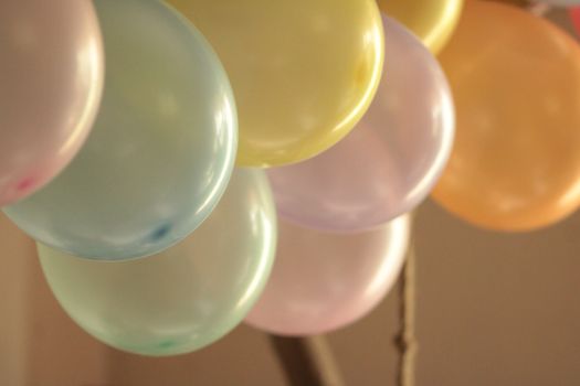 Latexballon FAQ: Häufige Unternehmensfragen beantwortet