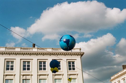 Latexballon Partnerschaften: Strategische Kooperationen