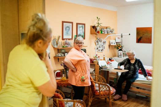 Hauswirtschaftliche Pflege: Die besten Alternativen im Vergleich