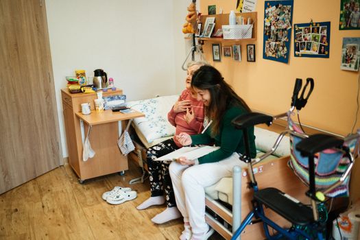 Hauswirtschaftliche Pflege steuerlich absetzbar? Alle Infos