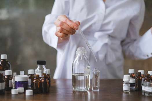 Collaboration Chimiste & Parfumeur : Secrets d'Entreprise