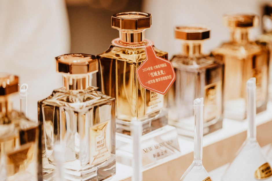 3. L'Oréal Luxe : Le Géant Stratégique