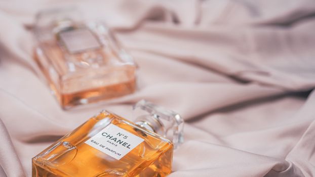 Nouveautés Parfums 2025 : Innovations des Maisons