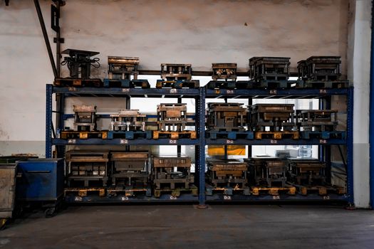 Optimisez votre stockage avec les racks d'empilage