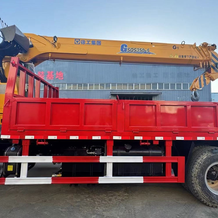 Grúa Hidráulica Sobre Camión 6X4 para Excavadoras