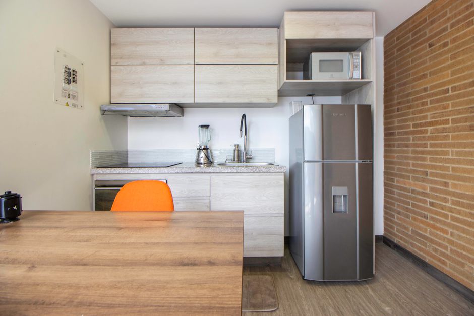 3. Refrigeradores de Bajo Consumo con Diseño Estrecho