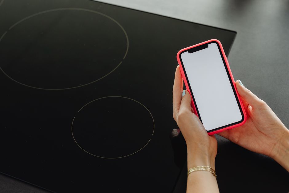 3. Placas de Inducción con Zonas Flexibles: Cocina sin Límites