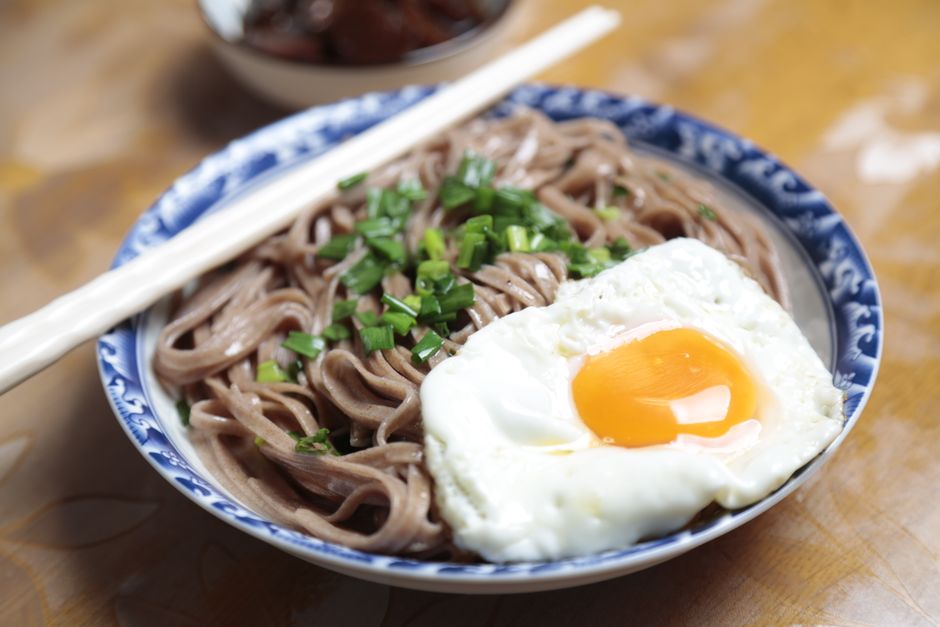 3. Fideos Soba con Aceite de Sésamo y Verduras
