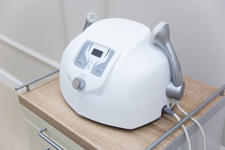 3. フェイスケアの新定番:RF美顔器の高機能化