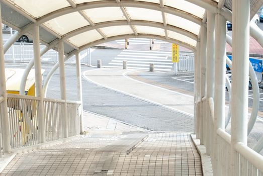 介護施設の転倒防止に効くすべり止めテープおすすめ