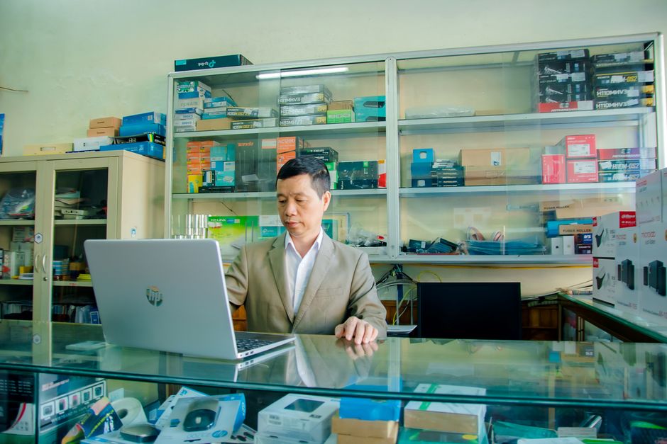 1. Giới Thiệu Về Việc Thay Thế Linh Kiện Điện Tử