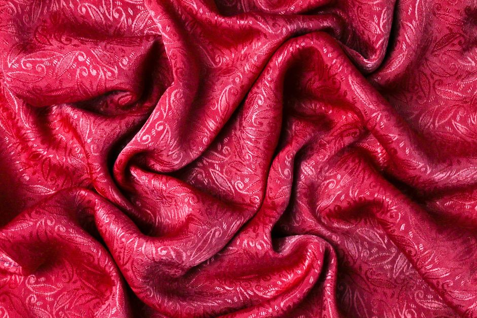 Giới Thiệu Về Vải Jacquard và Nghệ Thuật Dệt Hoa Văn Nổi