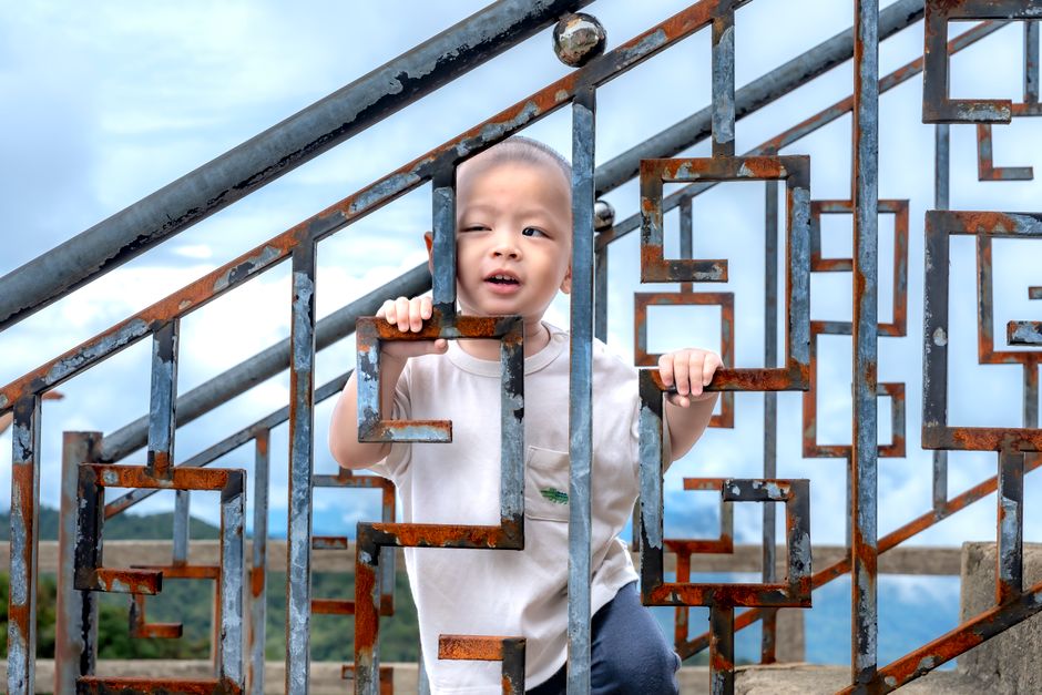 Giới Thiệu Về Vấn Đề Gỉ Sét Trên Phụ Kiện Kim Khí Ngoài Trời