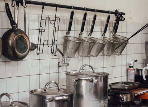 Stainless Steel vs Aluminum Cookware: Alin ang Mas Maganda?