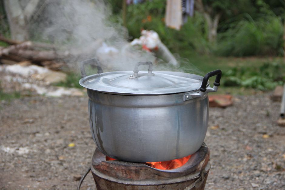 Ano ang Aluminum Cookware?