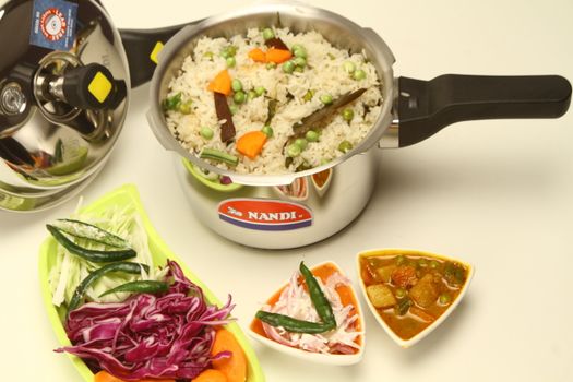 Pinakamahusay na Pressure Cooker: Pagsusuri at Rekomendasyon
