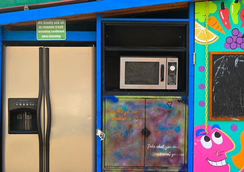 Mini Fridge para sa Kotse at Camping: Gabay 2024