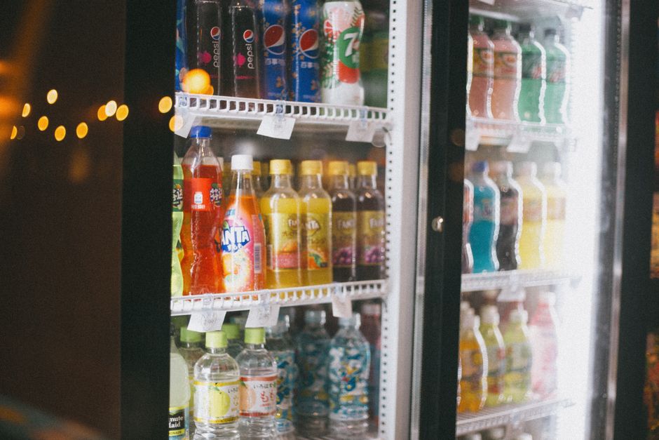 Bakit Mahalaga ang Pagpili ng Tamang Mini Fridge?