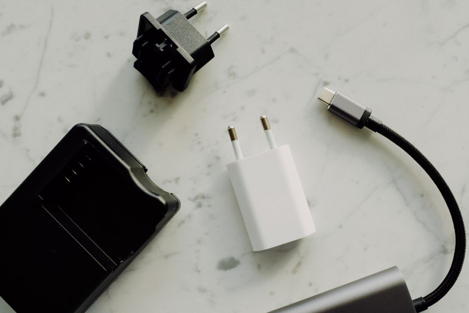 wireless charger vs cable