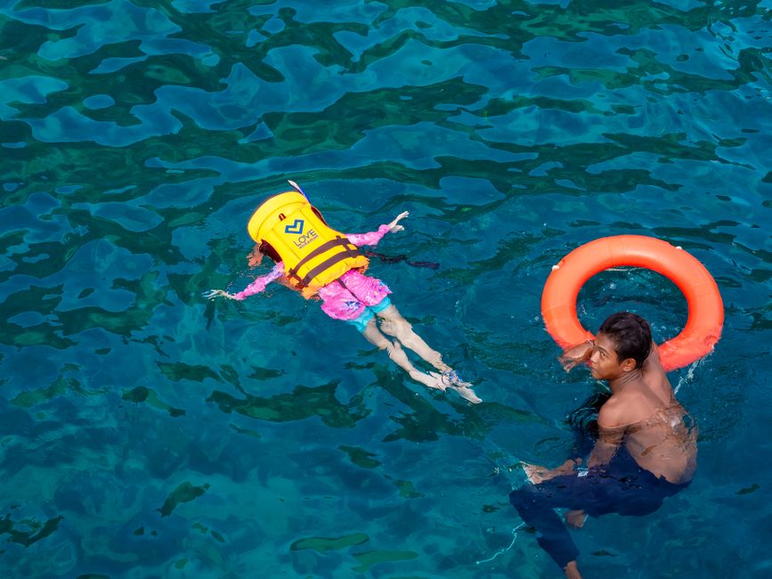 Life Jacket vs Buoyancy Aid: Which Should You Choose?
