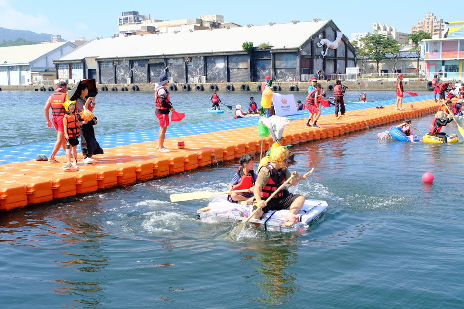 Do Children Need Special Life Jackets?