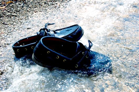 Best Water Shoes for Kayaking and Swimming